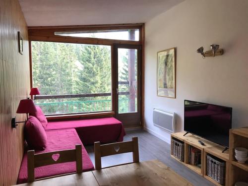 Studio rénové 5 pers · Ski aux pieds · Balcon exposé Sud · Proche commerces - FR-1-346-388