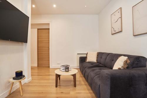Apartment Parc des expositions by Studio prestige