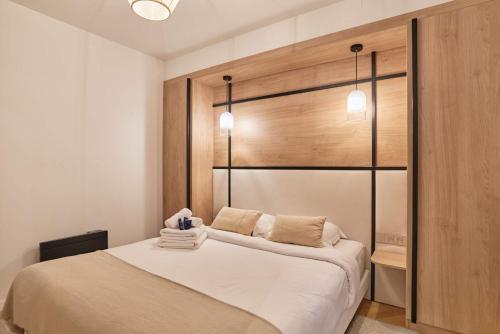 Apartment Centre de Paris by Studio prestige