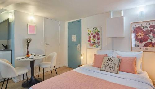Studio Place Vendome by Studio prestige
