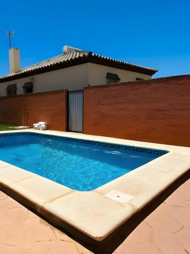 Chalet en Roche Cerca de la Playa con Piscina Privada