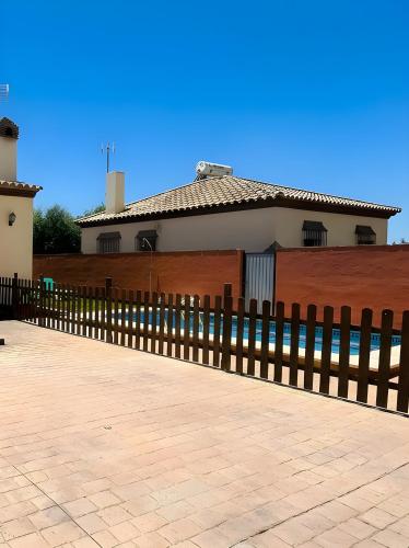 Chalet en Roche Cerca de la Playa con Piscina Privada