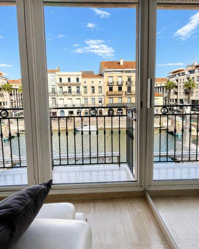 Le Cadre Royal - Vue sur le canal, Wi-fi, Climatisation et Parking