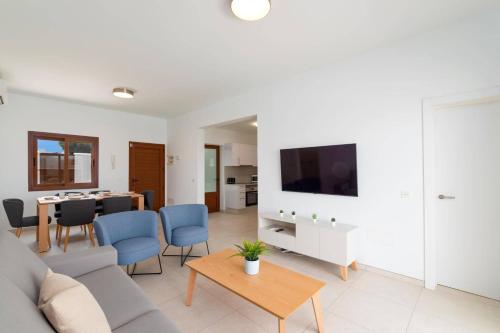 Villa Naira by Villa Plus