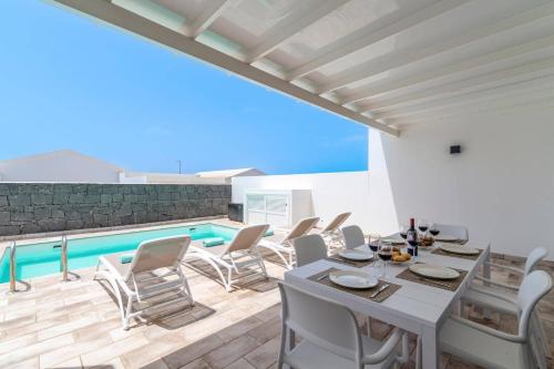 Villa Naira by Villa Plus