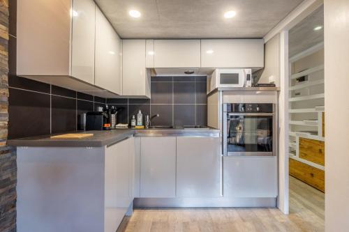 Grand Roc A - 3 bedrooms Apartment Next to skilift - By Cozee Rentals