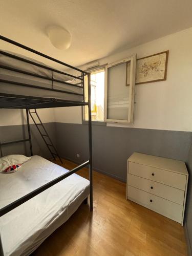 Bel Appartement 4-6 couchages, en bord de mer, accès direct à la plage