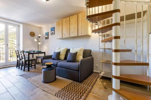 Epicea - Chic 2BR in city center, next to Train Station - By Cozee Rentals
