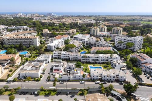 Vila Sineta by Hdproperties