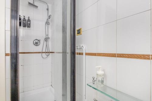 Trastevere Gateway Elegant Monteverde Apartment