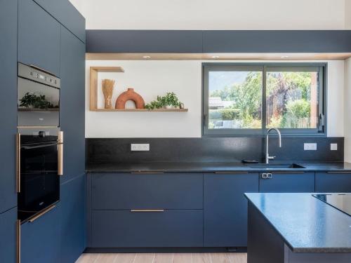 Chalet Bossonge 4 Bedrooms Nordic bath Parking and Garage By Cozee Rentals