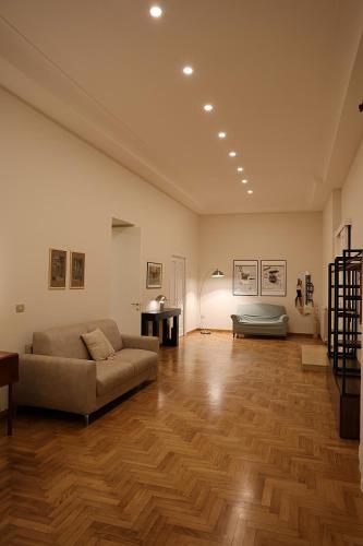 Peggy Suite