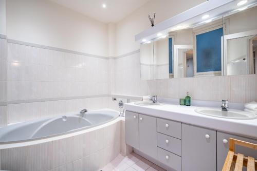 Exceptional 220 m2 apartment