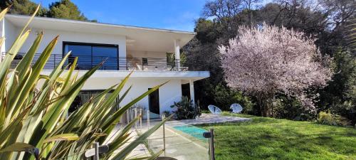 Villa californienne avec piscine chauffée