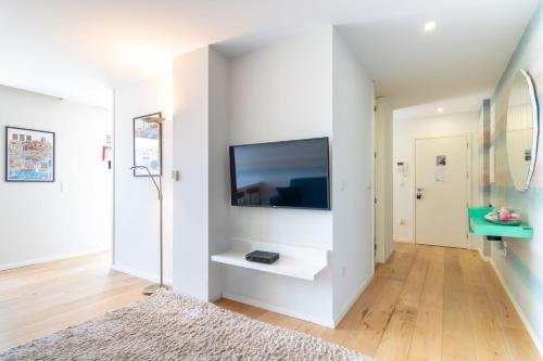 Trindade Cozy Flat with AC by LovelyStay