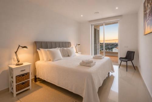 Penthouse by the Marina