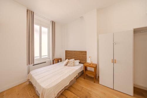 Cannes 1 bedroom apartment with sea view - 75M