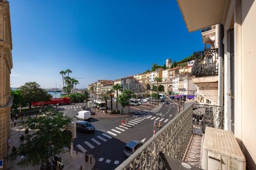 Cannes 1 bedroom apartment with sea view - 75M
