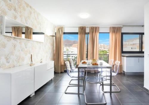 New apartment center Los Cristianos
