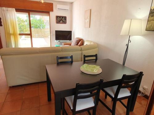 Prime Ground Floor Apartment I Steps from Marina