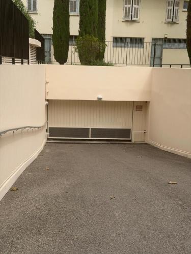 Two bedrooms apartment - 500m from Palais de Festival