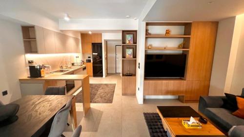 Sunny 2BR New Modern Apartment in Nea Smyrni