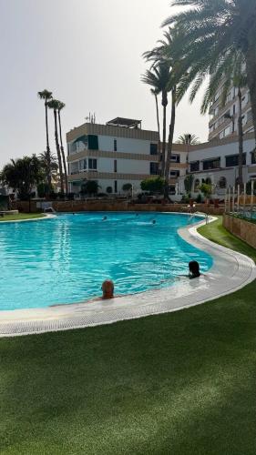 Yumbo 5 min Studio with Pool Near the Beach