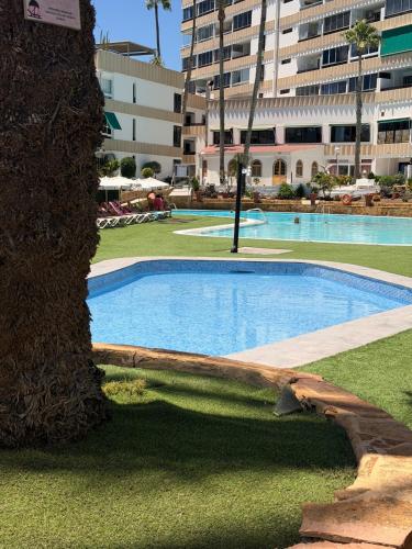 Yumbo 5 min Studio with Pool Near the Beach