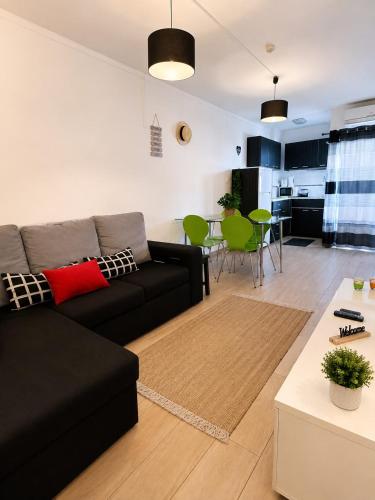 Flat Near The Beach With AC and a Private Balcony