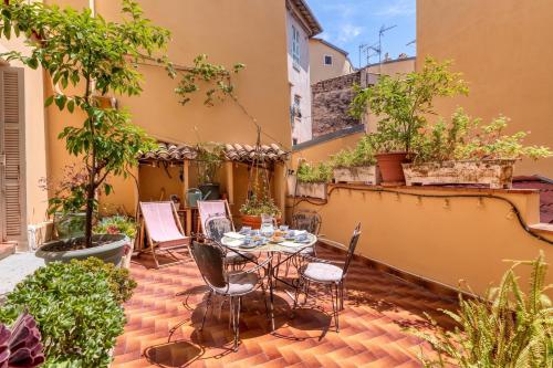 Grand Green Terrace Apartment - Happy Rentals