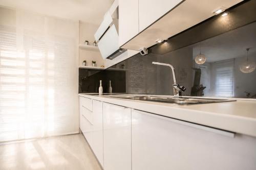 Marjan Apartment with Free Parking in Quiet Area
