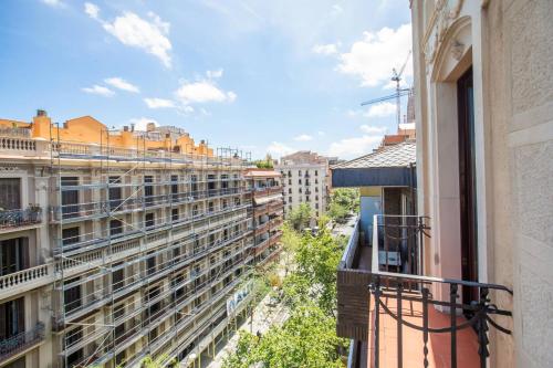 42MAL1083 - Amazing New 2BR Flat in the center
