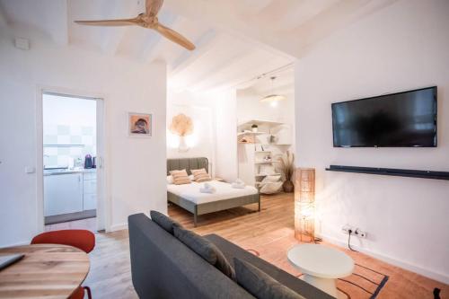 44POC1062 - Studio newly decorated in Poble Sec