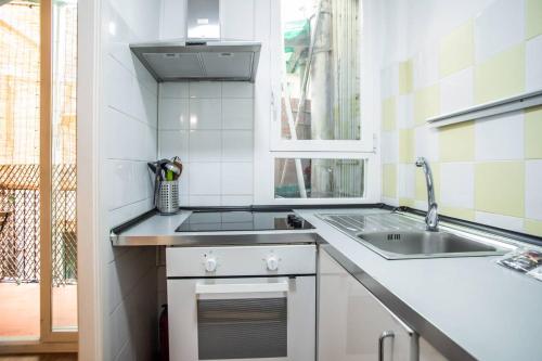 44POC1062 - Studio newly decorated in Poble Sec