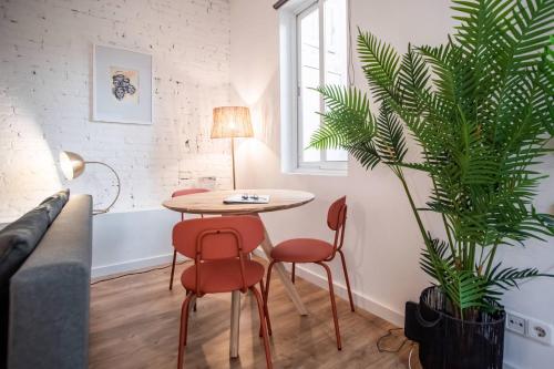 44POC1062 - Studio newly decorated in Poble Sec