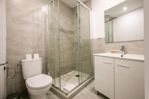 31ARA1092- 3B apartment flat in the Gothic