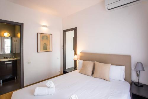 7CROM1130 - 2BD Eixample with a big terrace
