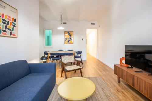 33PAR1094 - Magnific 2BR Flat in Poble Sec