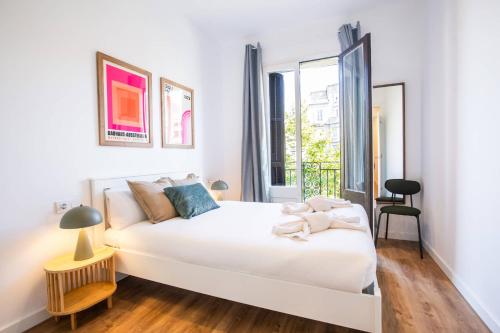 33PAR1094 - Magnific 2BR Flat in Poble Sec