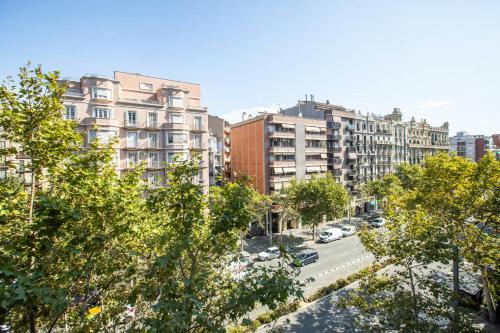 33PAR1094 - Magnific 2BR Flat in Poble Sec