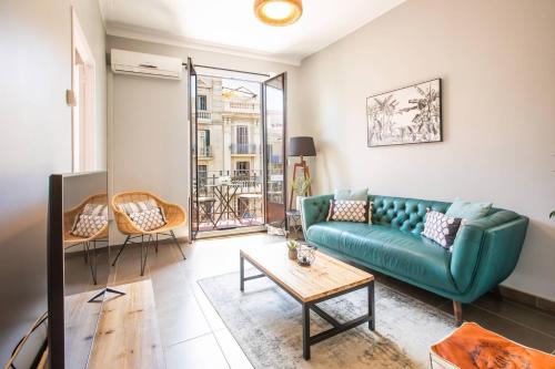 33MAL1082- Big 3br apartment near Sagrada Familia
