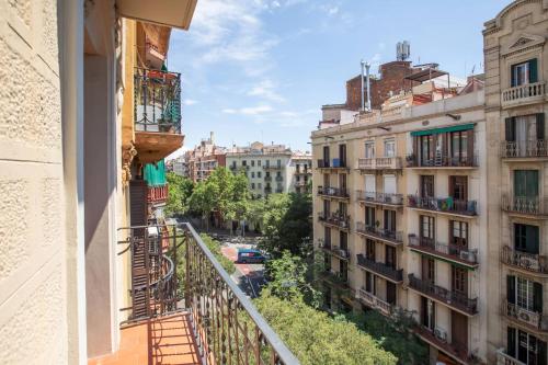 33MAL1082- Big 3br apartment near Sagrada Familia