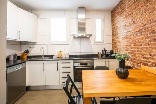 33MAL1082- Big 3br apartment near Sagrada Familia