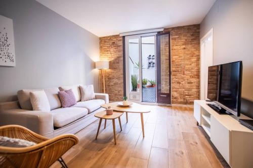 B3MAL1081 - New 2BR flat with private terrace