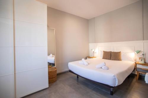 34MAL1078- NewBright 3br Apt near Sagrada Familia