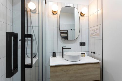 63mal1030 Spectacular apartment in Sagrada Familia