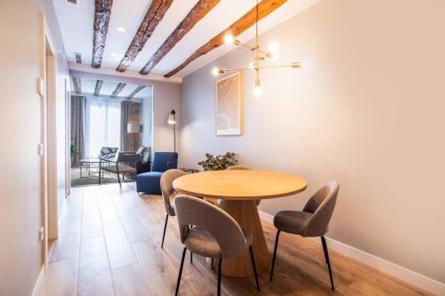 13MAL1077-Magnific 2br2bh flat in Sagrada Familia