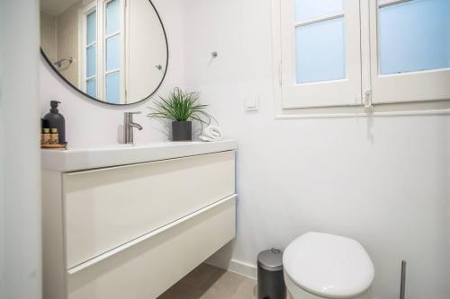 12CRC1038 - Refurbished Big Cozy Apartment