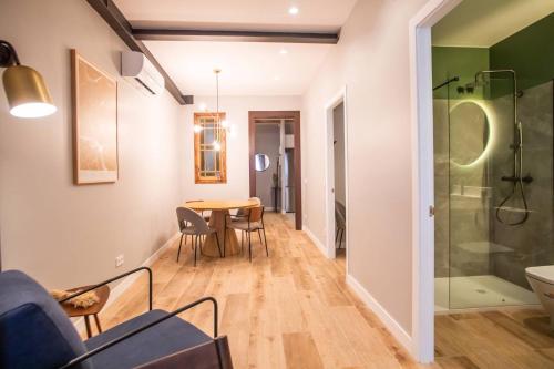 23MAL1075-Beautiful 2BR 2BH near Sagrada Familia