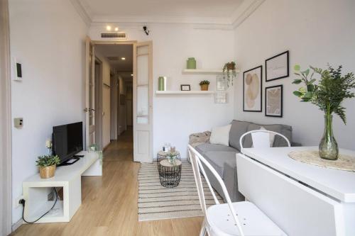 32PAR1009 - Stylish and cute in Paralel